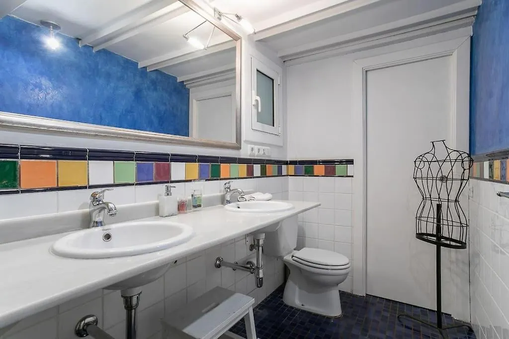 Canela Homes Barcelona Classic 0*,  Spain