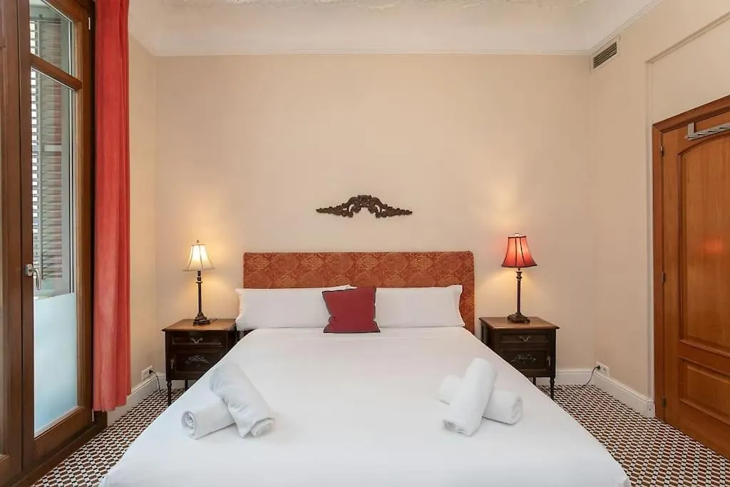 Canela Homes Barcelona Classic